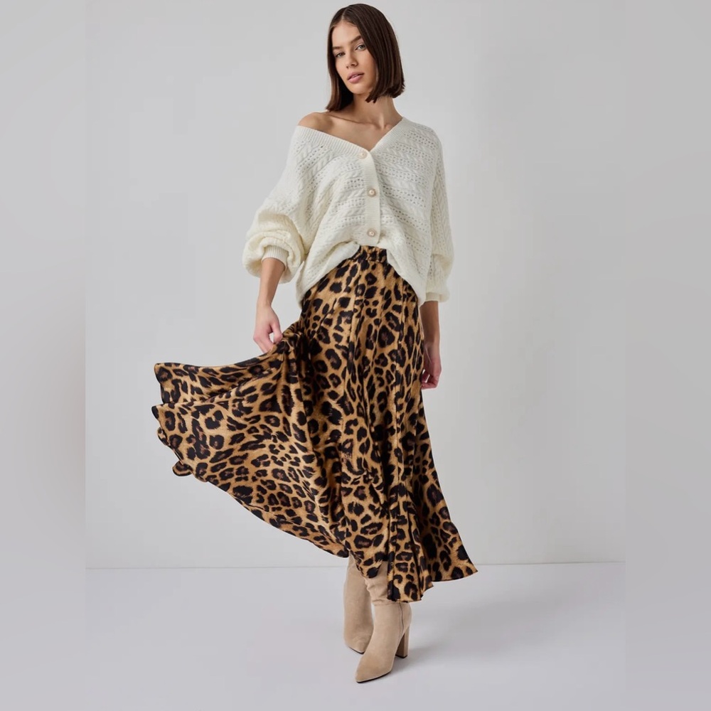 Choklate Paris perfect animal print skirt size small